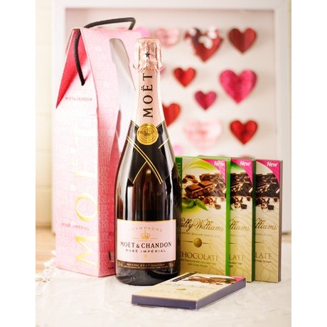 Moët & Chandon and Chocolate Hamper